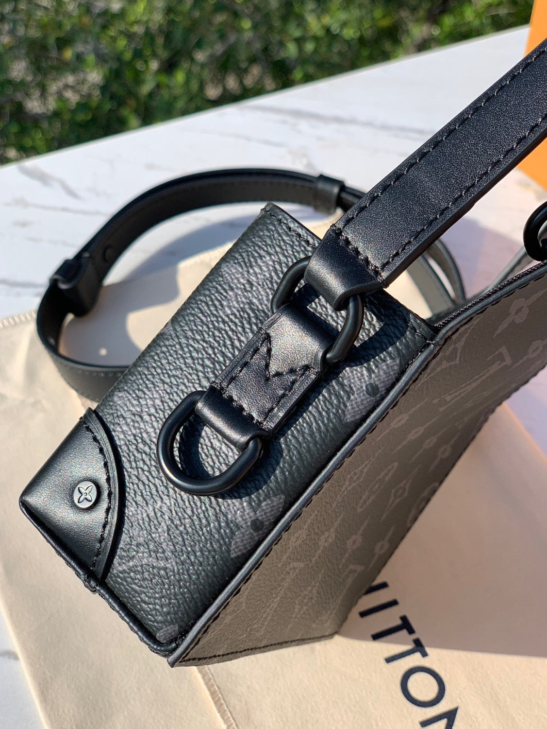Louis Vuitton Steamer Men's Solid Color Classic Letter Printed Buckle Adjustable Shoulder Strap Coated Canvas with Cowhide Trim Shoulder Crossbody Bag Bags #75369