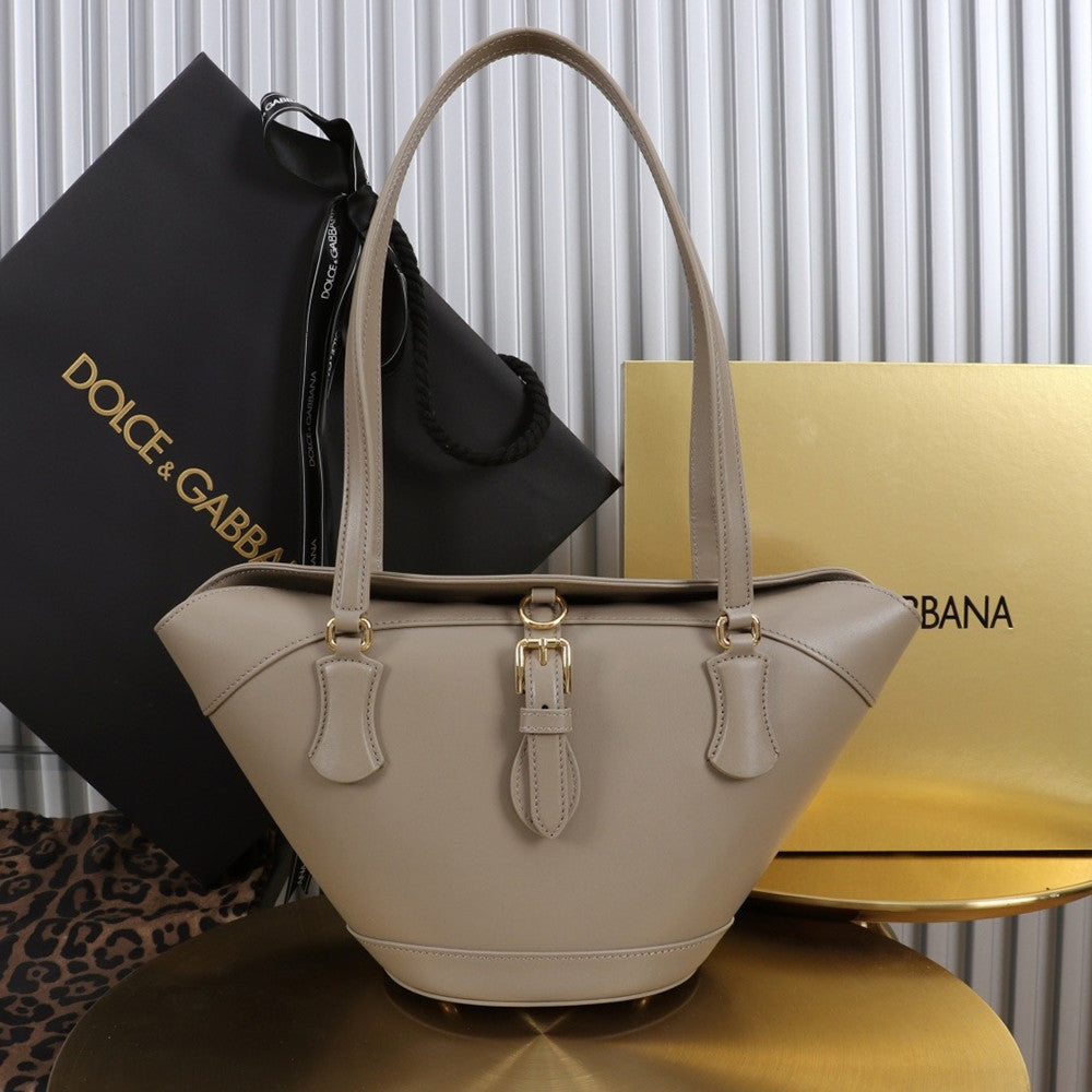 Dolce & Gabbana Capri New Rolled Bucket Bag Simple Yet Sophisticated Understated Yet Luxurious a Timeless Classic Bags BB7815AK274 #197031