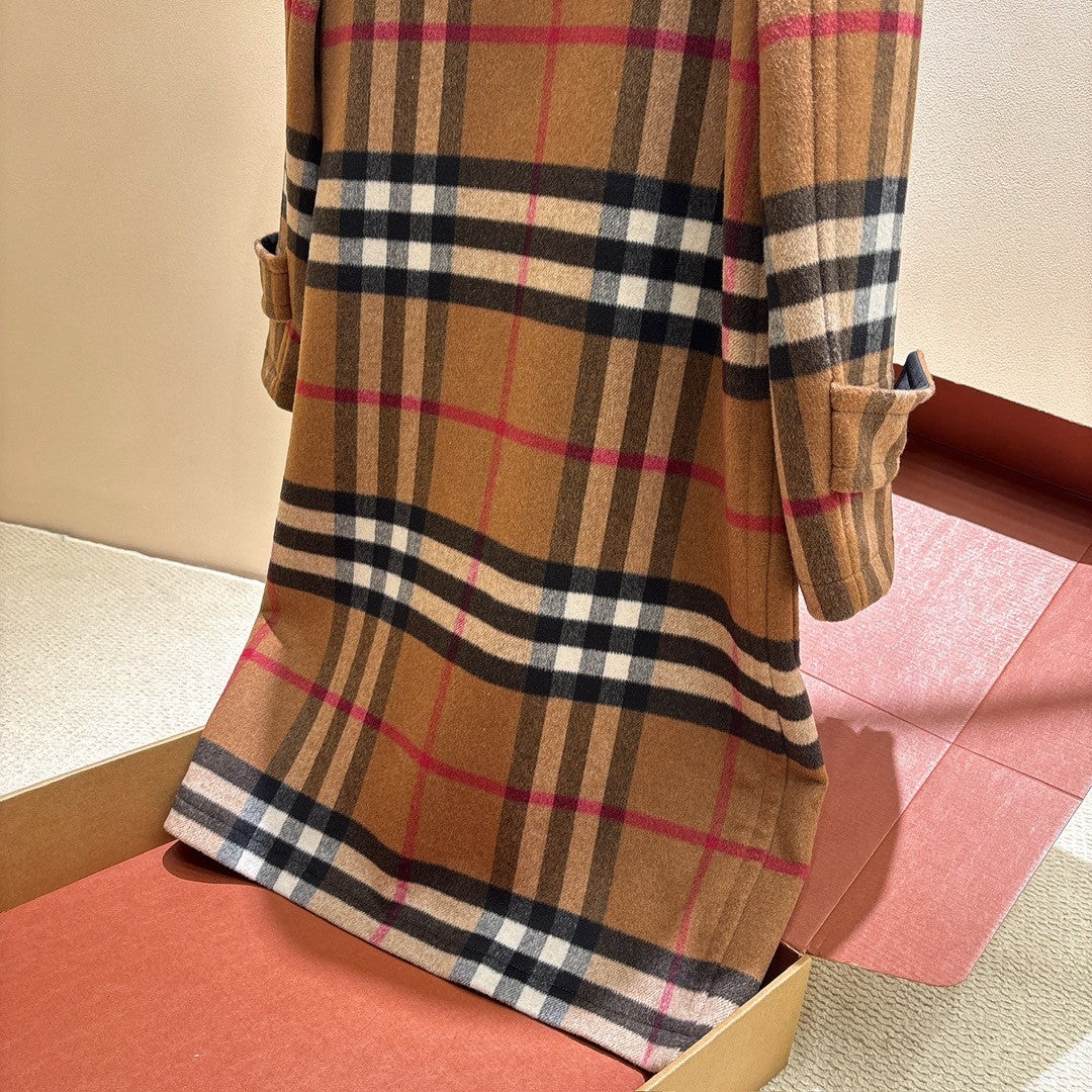 Burberry Men's And Women's Fall/Winter Fashion Casual Hooded Plaid Horn Button Long Coat Trench Jacket #79428