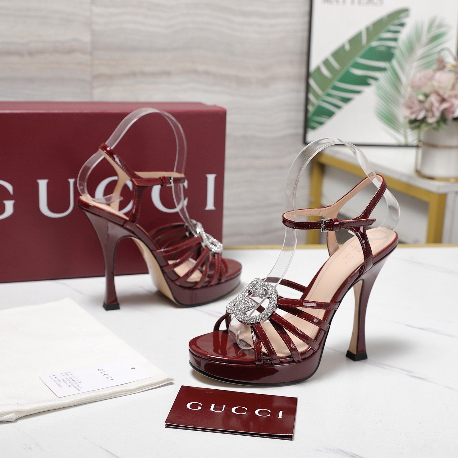 GUCCI Women's Pump With Crystal Interlocking G in Black and Leather 12.5 CM#381122
