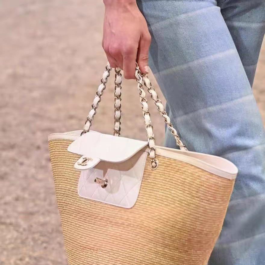 Chanel 26C Straw Basket Bag Lafite Grass White Leather Spliced Tote Bag # 371396