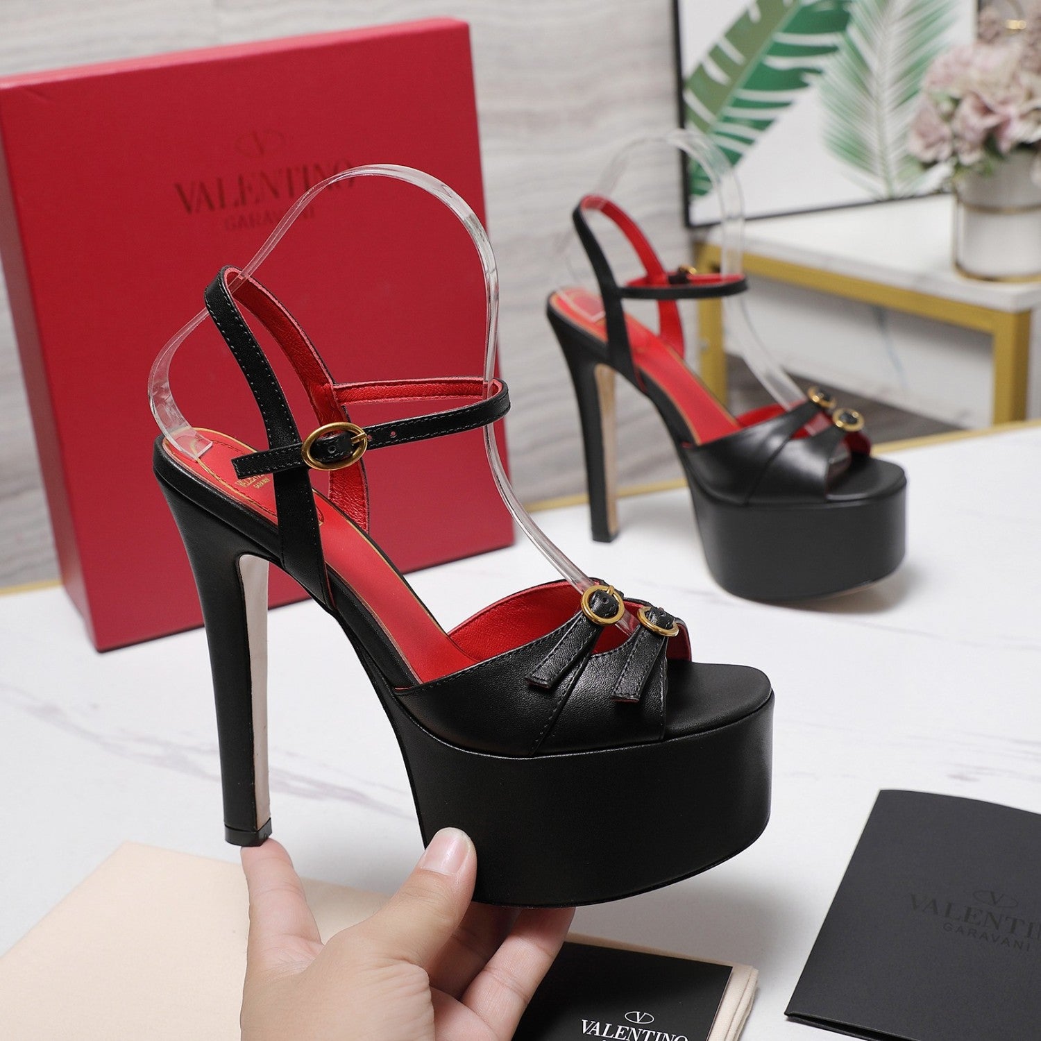 Valentino Round Toe Patent Leather High Heel Sandals 15.5CM #379994