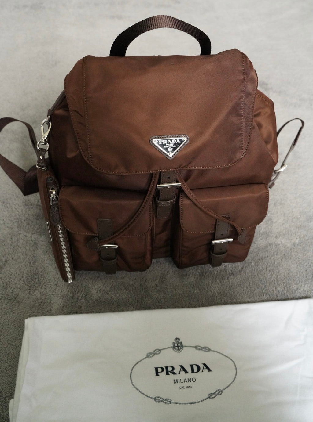 Prada Medium Re-nylon Backpack Coffee Brown Multi-pocket Fashion Backpack Casual Bag Bags1bz811_rv44_f0038_v_otm #82283A
