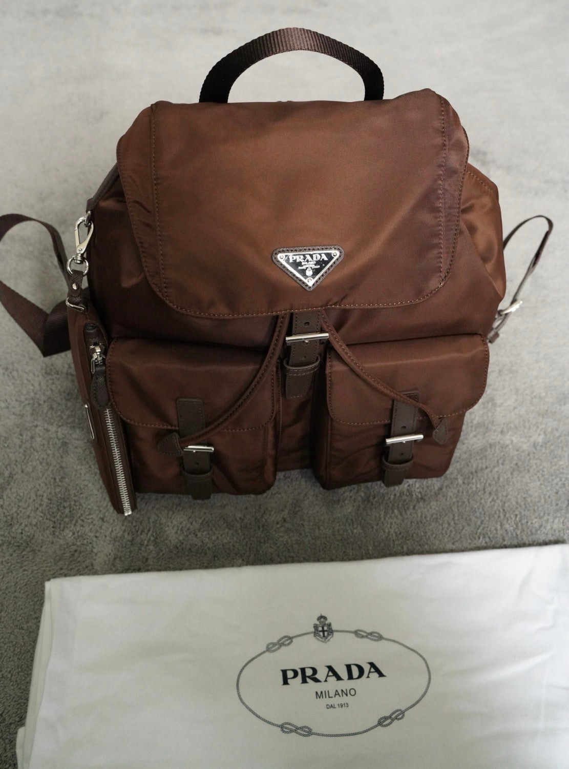 Prada Medium Re-nylon Backpack Coffee Brown Multi-pocket Fashion Backpack Casual Bag Bags1bz811_rv44_f0038_v_otm #82283A