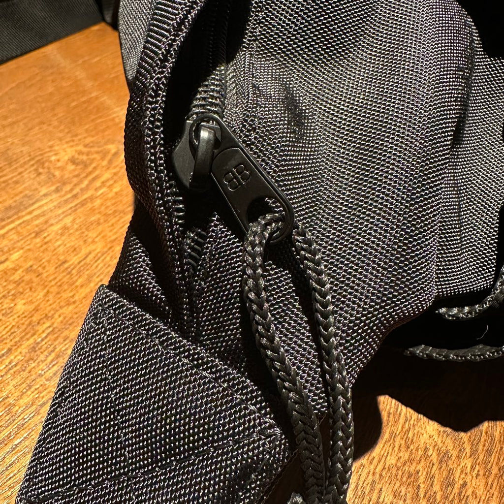 Balenciaga Men's Logo Zipper Closure Recycled Nylon Chest Bag Casual Solid Color Single-Shoulder Crossbody Waist Bag Bags 7708812AAUU1000 #81557