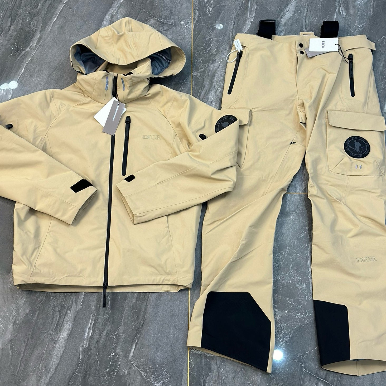 Dior Men's And Women's Fall/winter Fashion Classic Solid Color Hooded Zipper Windbreaker Jacket Solid Color Casual Suspender Pants Workwear Pants Ski Suit Set #79441