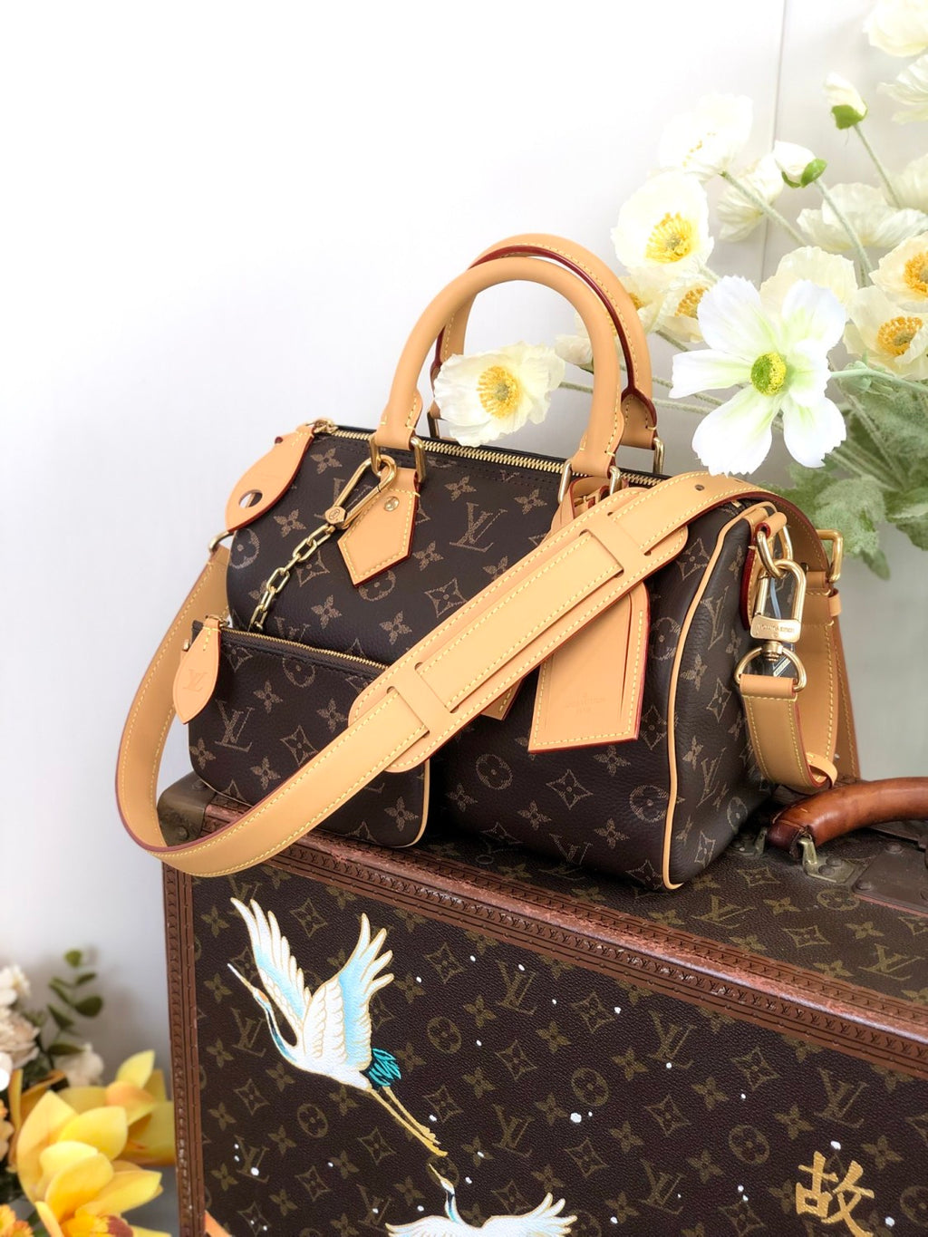 Louis Vuitton Women's Fashion Classic Caramel Coffee Brown Logo Zipper Closure Leather Shoulder Bag Handbags In Small Medium And Large Sizes Crossbody Bag Bags #78659
