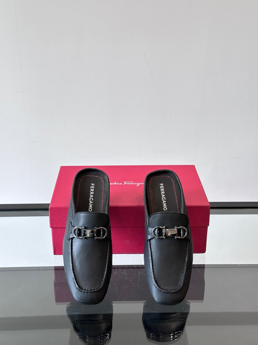 Ferragamo Men's Spring/Fall Solid Color Classic Calfskin Round Toe Open Back Mule Shoes #78195