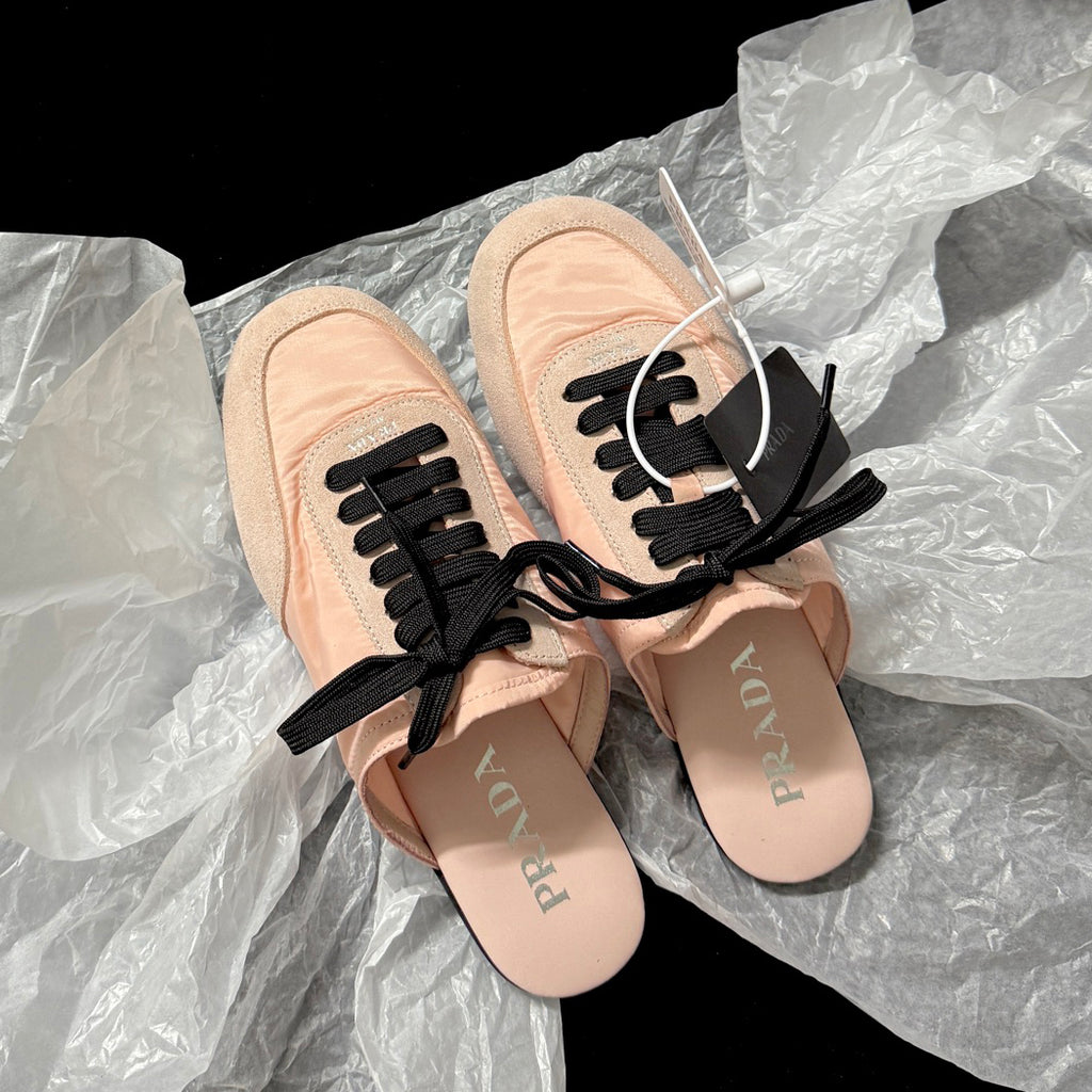 Prada Women's Solid-color Nylon Fabric And Suede Low-top Lace-up Training Shoes #77761