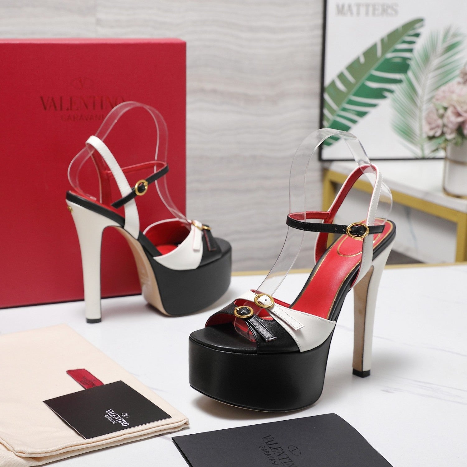 Valentino Round Toe Patent Leather High Heel Sandals 15.5CM #379994