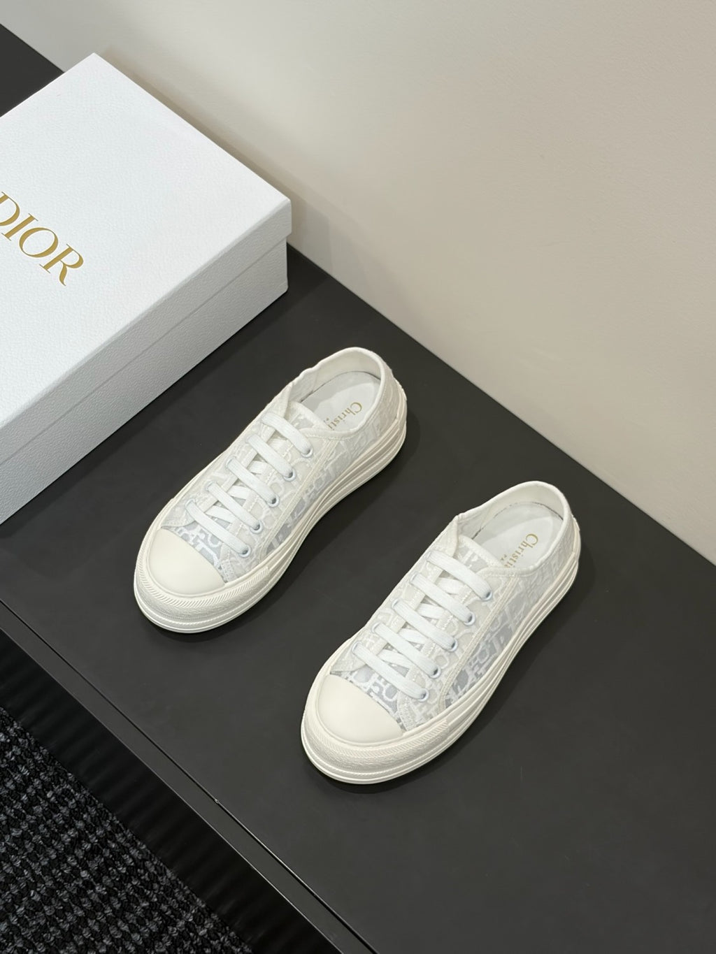 DIOR Walk n Dior Platform Sneaker Sky Blue Dior Oblique Embroidered Mesh #386883