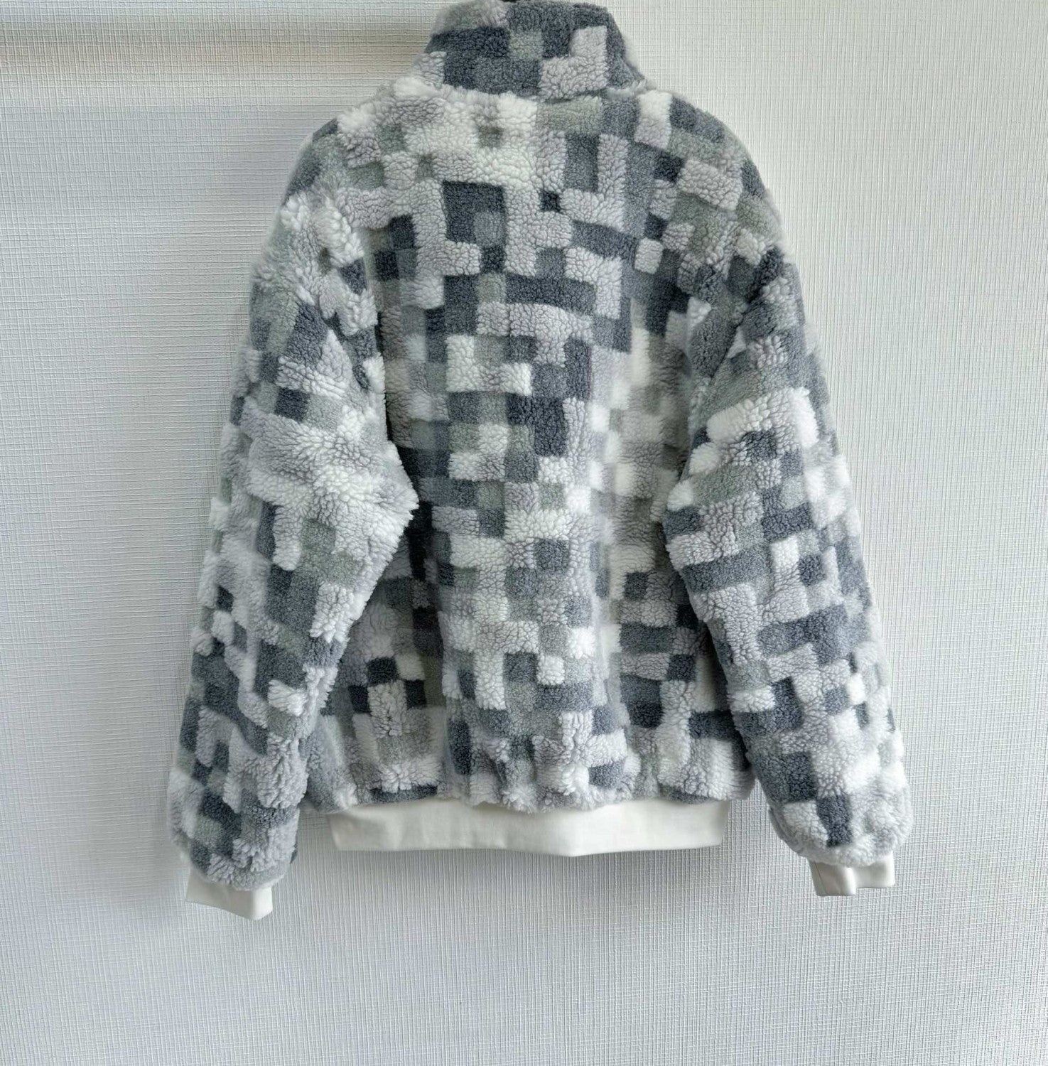 Louis Vuitton Men's Autumn and Winter Square Color Blocking Long Sleeve Fleece Feeling Zipper Jacket #74113