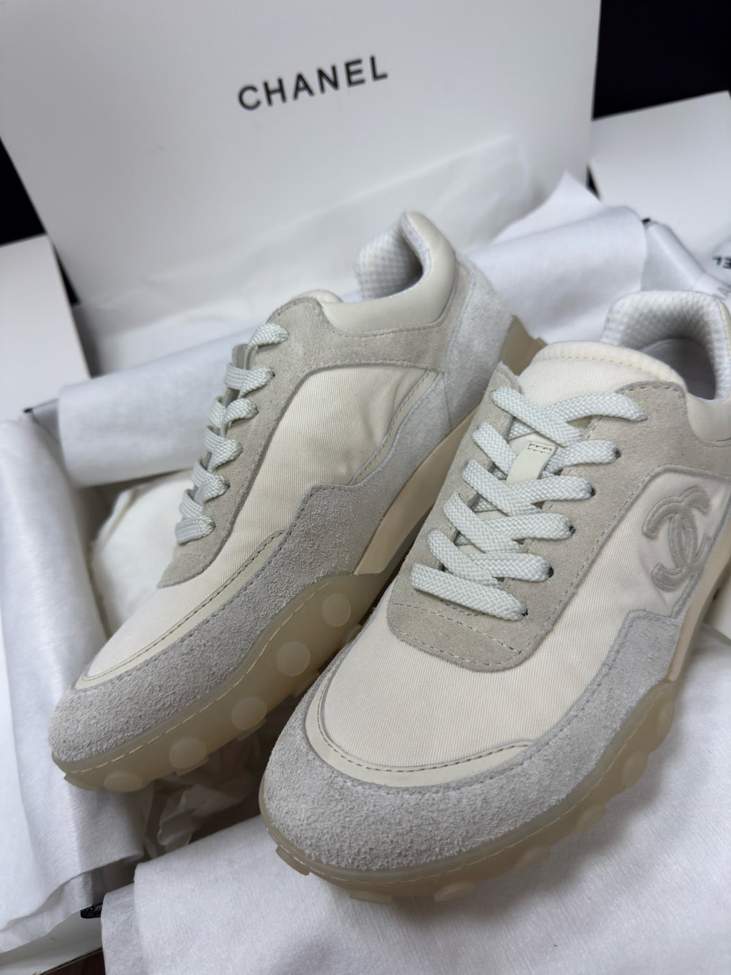 Chanel Sneakers Mixed Fibers Suede Calfskin Calfskin #381284