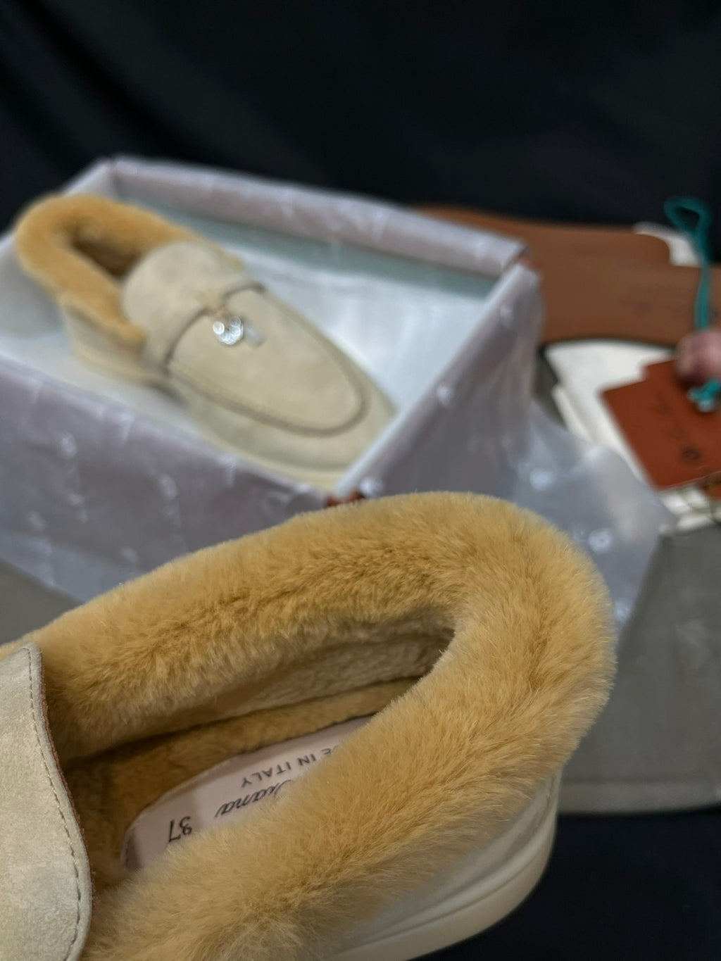 Loro Piana Women's Summer Charms Walk Moccasin Shoes Spring/Summer/Fall Solid-Color Beaver Fur Round-Toe Loafers Casual Shoes #81598
