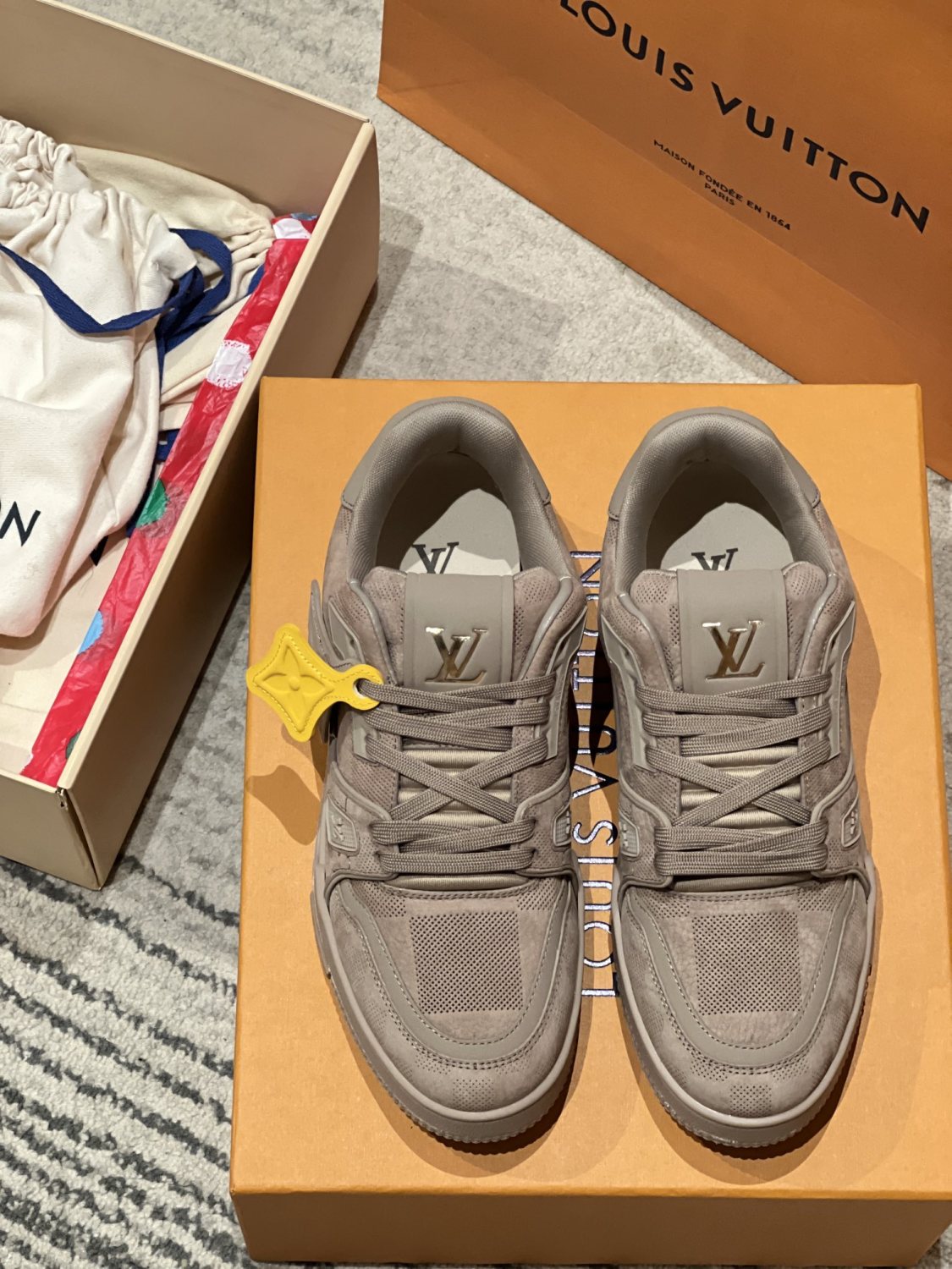 Louis Vuitton LV Trainer Men's And Women's Four Seasons Solid Color Cowhide Low-top Lace-up Flat Casual Shoes #76487
