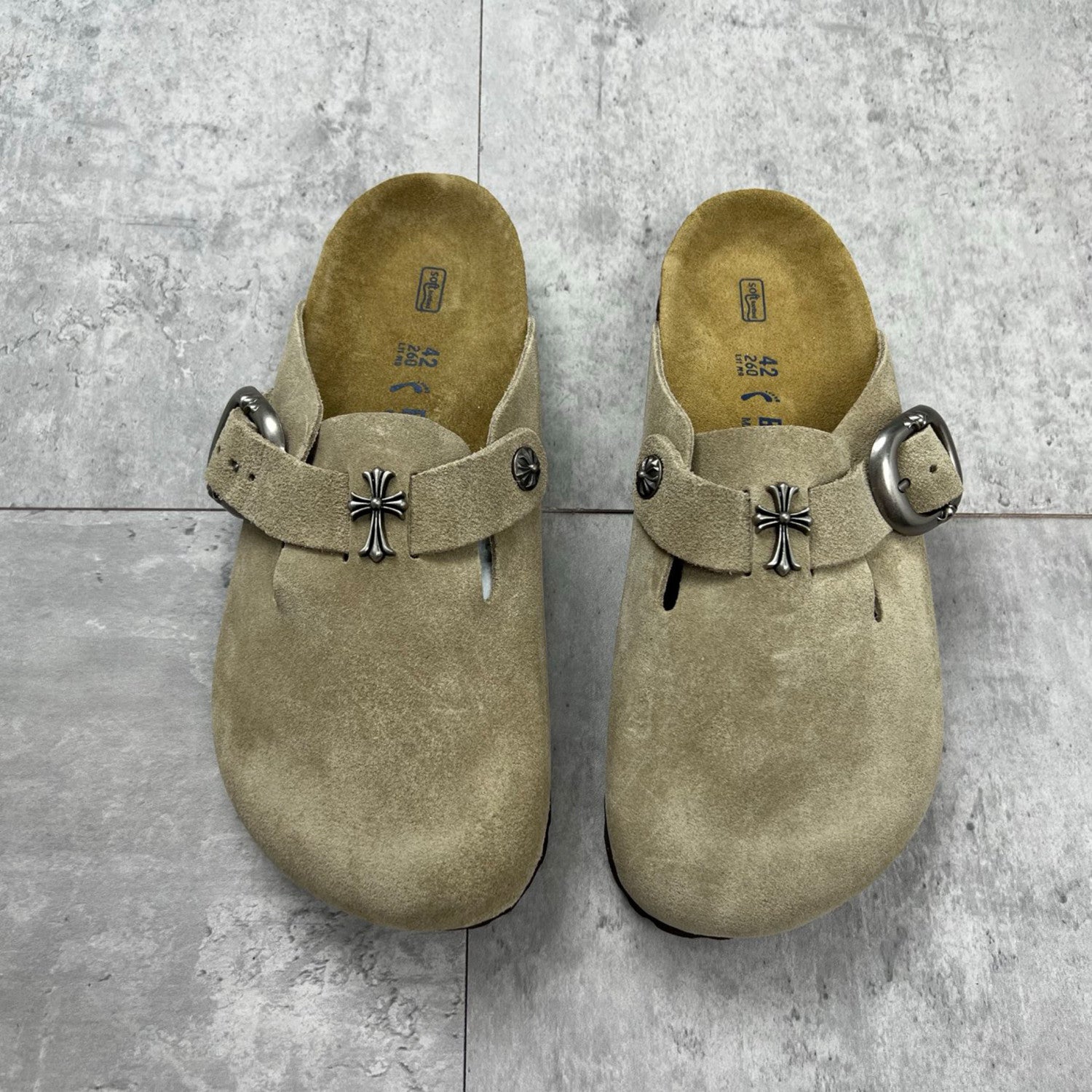 Chrome Hearts x Birkenstock Men's And Women's Spring Summer Round Toe Buckle Slippers Vacation Fashion Trend Cross Logo Sandals Shoes #81377