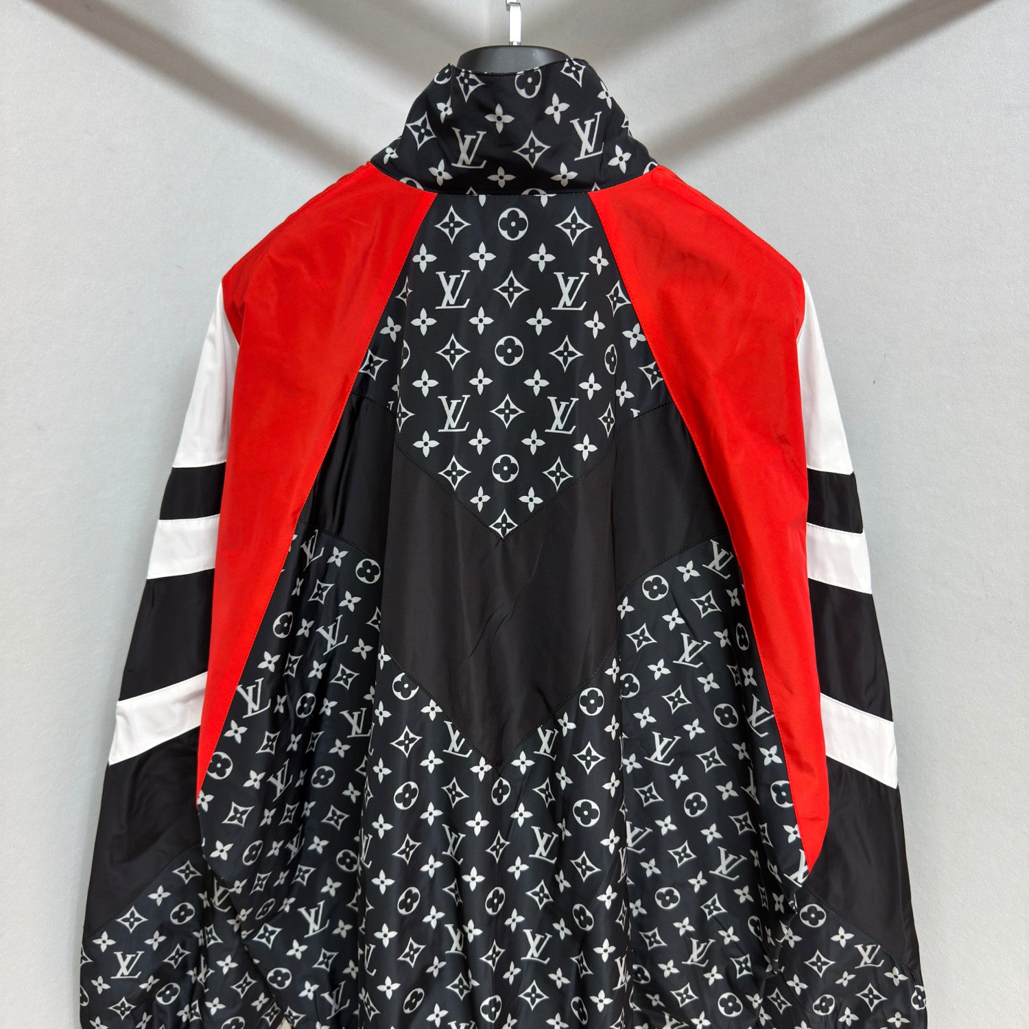Louis Vuitton Men's Spring/Summer Fashion Casual Classic Printed Pattern Color Block Zipper Cuff Elastic Sports Jacket #78343