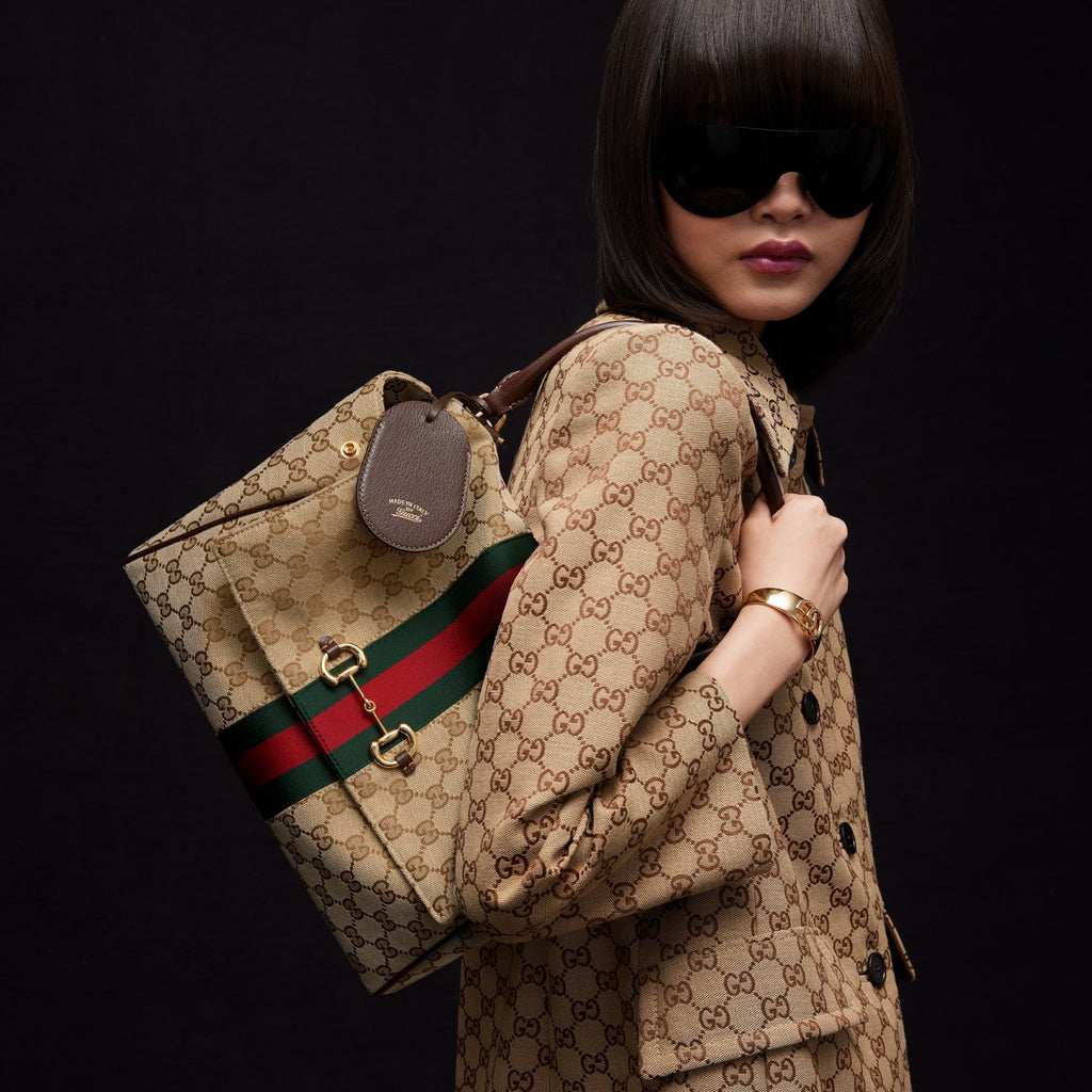 Gucci Paparazzo Series Medium Handbag Large Tote Bag Classic Colors Women's Fashionable And Elegant Flap Bag Bags 875018FAFV9 #84267A