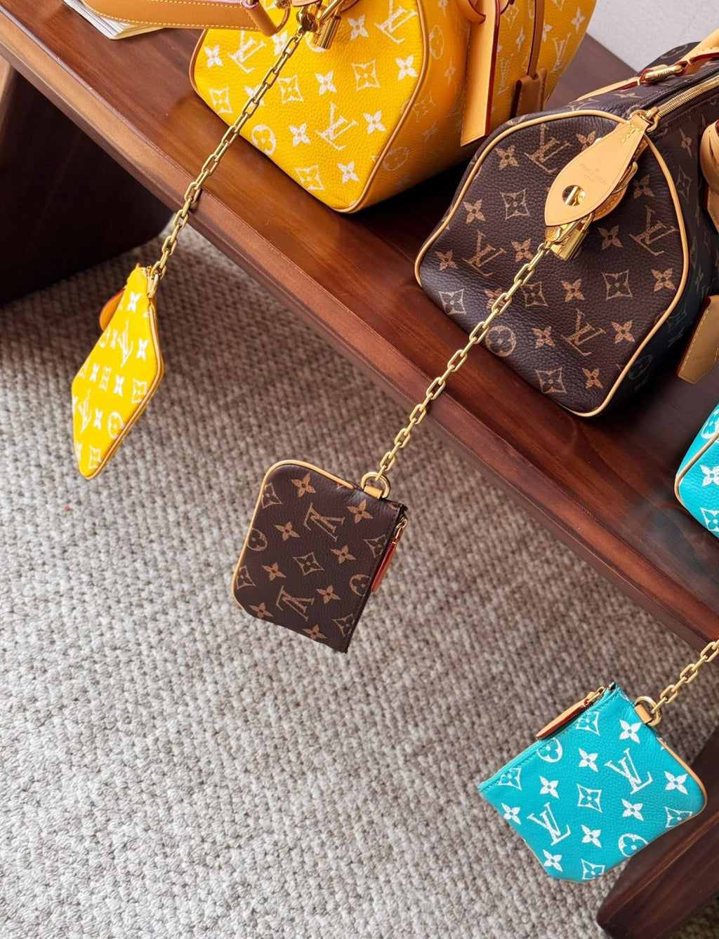 Louis Vuitton Sac Speedy P9 Men's and Women's Solid Color Classic Print Fashion Adjustable and Detachable Shoulder Strap Pillow-Shaped Bag Shoulder Bag Crossbody Bag Bags #78117