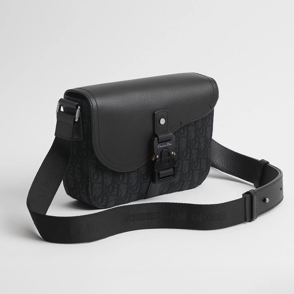 Dior Men's Small Spring/summer Saddle-style Flap Messenger Bag In Black With Oblique Print Fabric And Black Calfskin Chest Pouch Bag Shopping Bag 1ADPO049YKS_H00N #195817