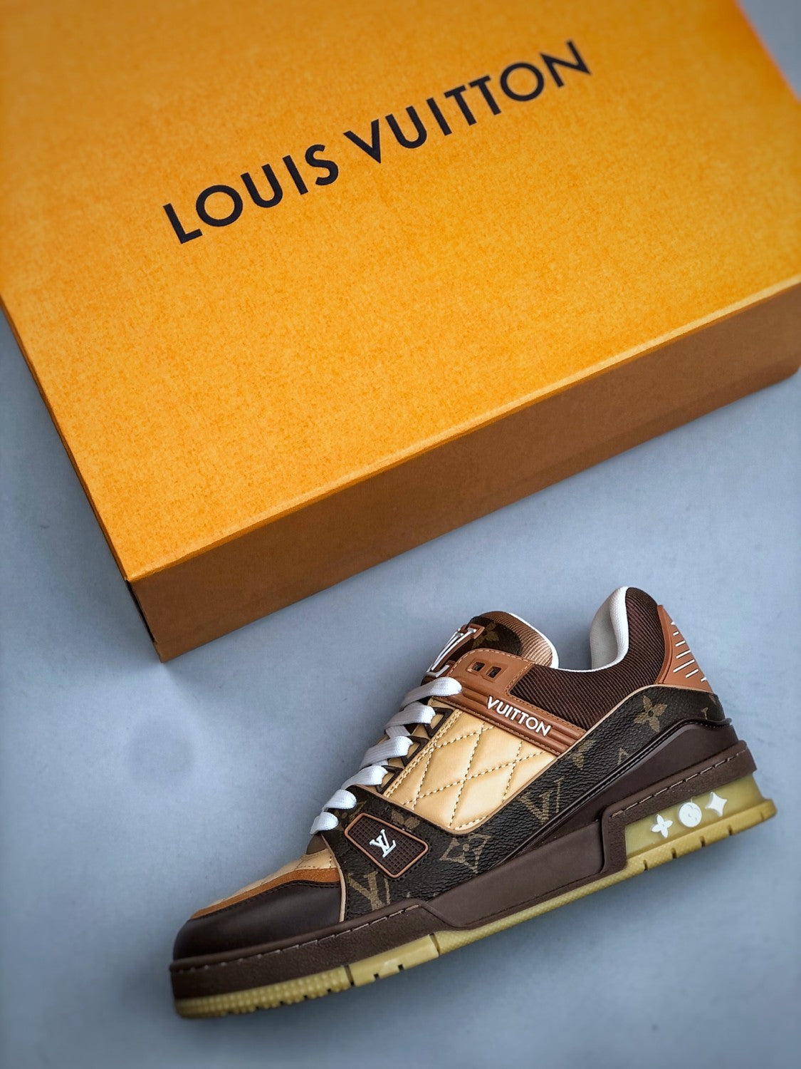 Louis Vuitton Trainer Paris-only Round-toe Lace-up Shoes 1A00LC #375678