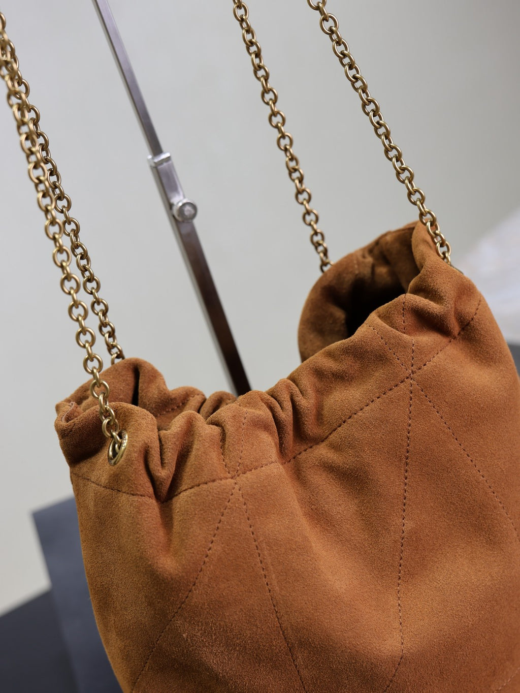 SAINT LAURENT JAMIE POCHON Women's Solid Colour Suede Leather Metal Chain Tote Shoulder Bag Bags #76824