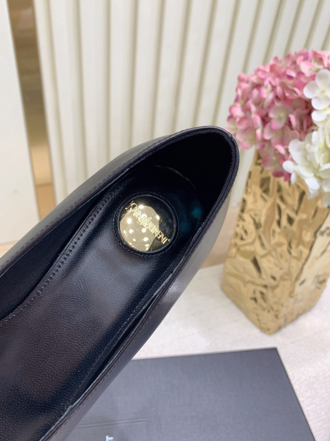 Saint Laurent Latest 2025 Silk Leather Spring/Summer Runway Single Shoes #332701