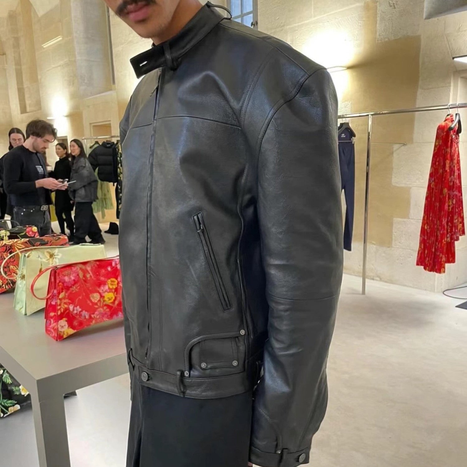 Balenciaga Deconstructed Zip-Up Jacket In Black Ngvp #6682