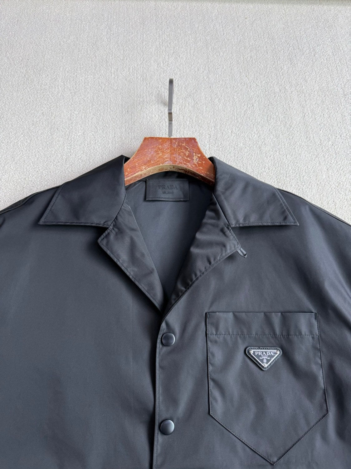 Prada Men's Summer Solid Color Nylon Fabric V-neck Single Button Short Sleeved Shirt And Casual Nylon Shorts Set Suit #77911