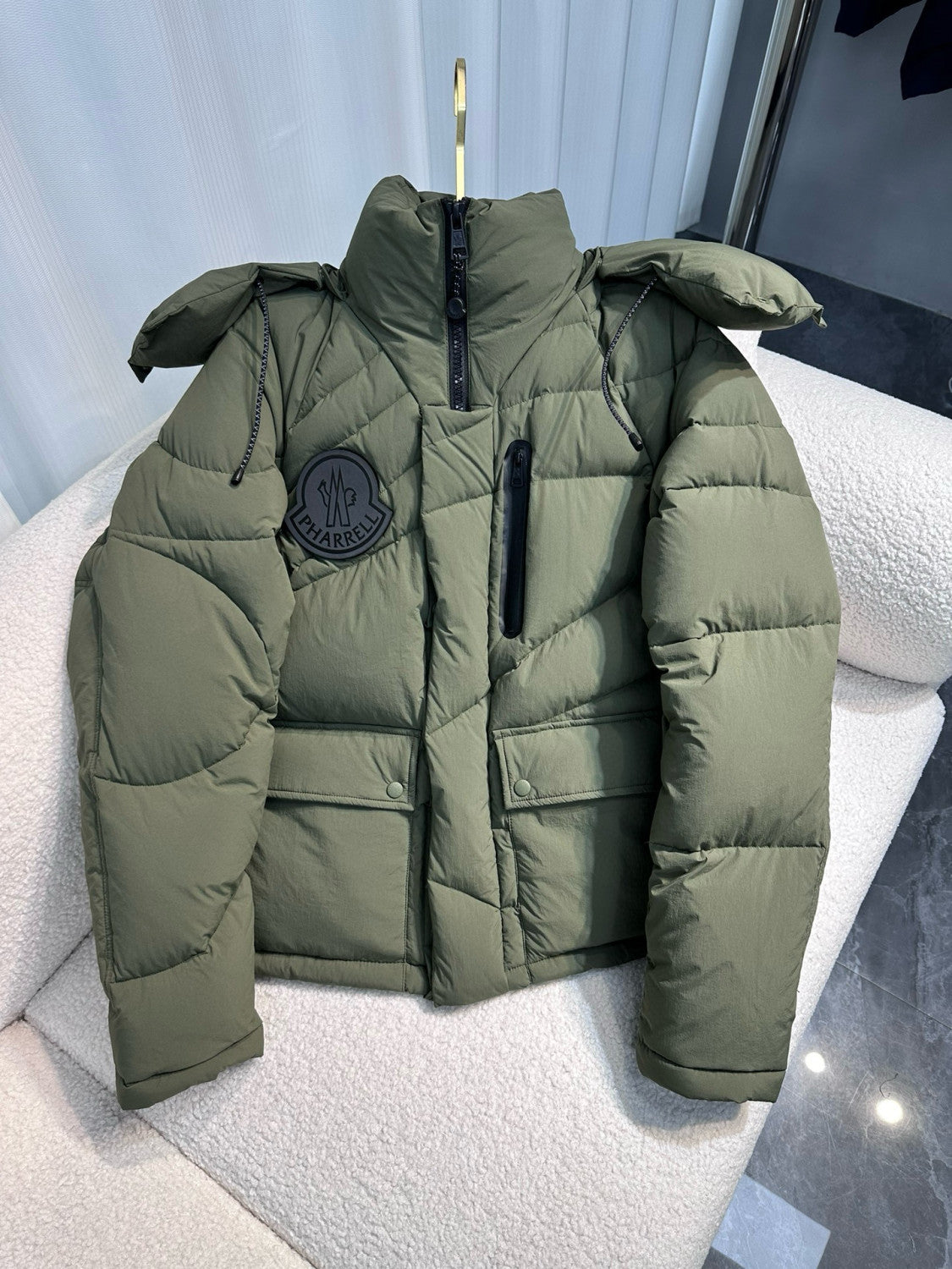 Moncler Men's And Women's Winter Removable Hat Short Puffer Down Jacket #97481