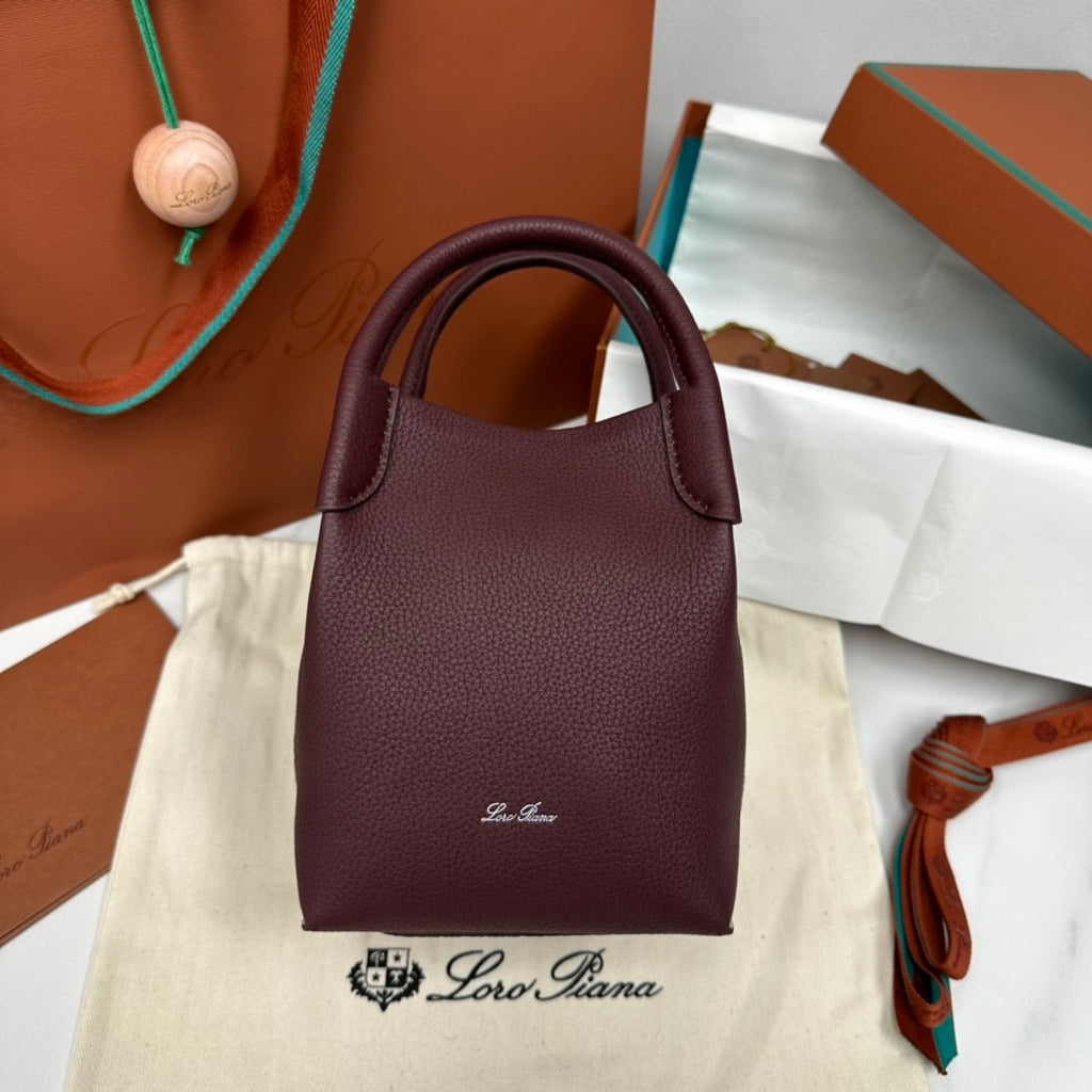 Loro Piana Women's Solid Color Detachable Shoulder Strap Cowhide Leather Single Shoulder Slanting Handbag Bag Bags #75417