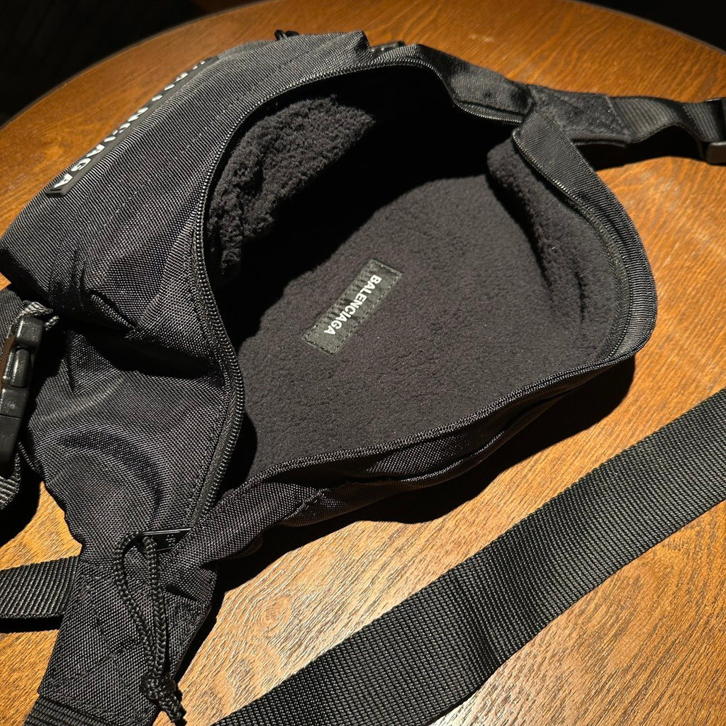 Balenciaga Men's Logo Zipper Closure Recycled Nylon Chest Bag Casual Solid Color Single-Shoulder Crossbody Waist Bag Bags 7708812AAUU1000 #81557