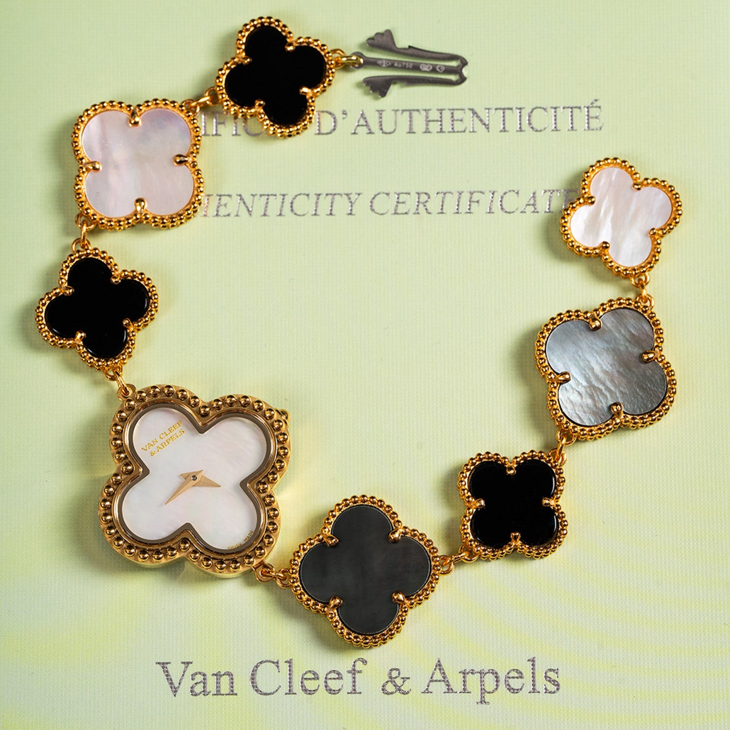 Van Cleef&Arpels Alhambra Watch Small Model Color Silver Gold Rose Gold Lucky Clover Quartz Movement Onyx Shell Watch Accessories #81415