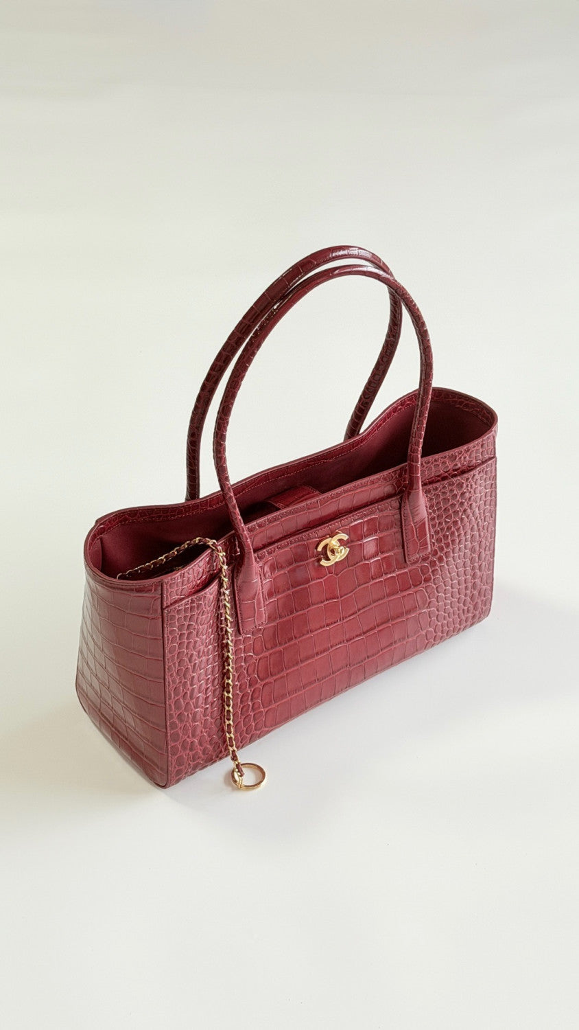 Chanel Women's New 26S Cerf Classic Commuter Tote In Burgundy Available In Two Sizes Bag Lady Bags #197228