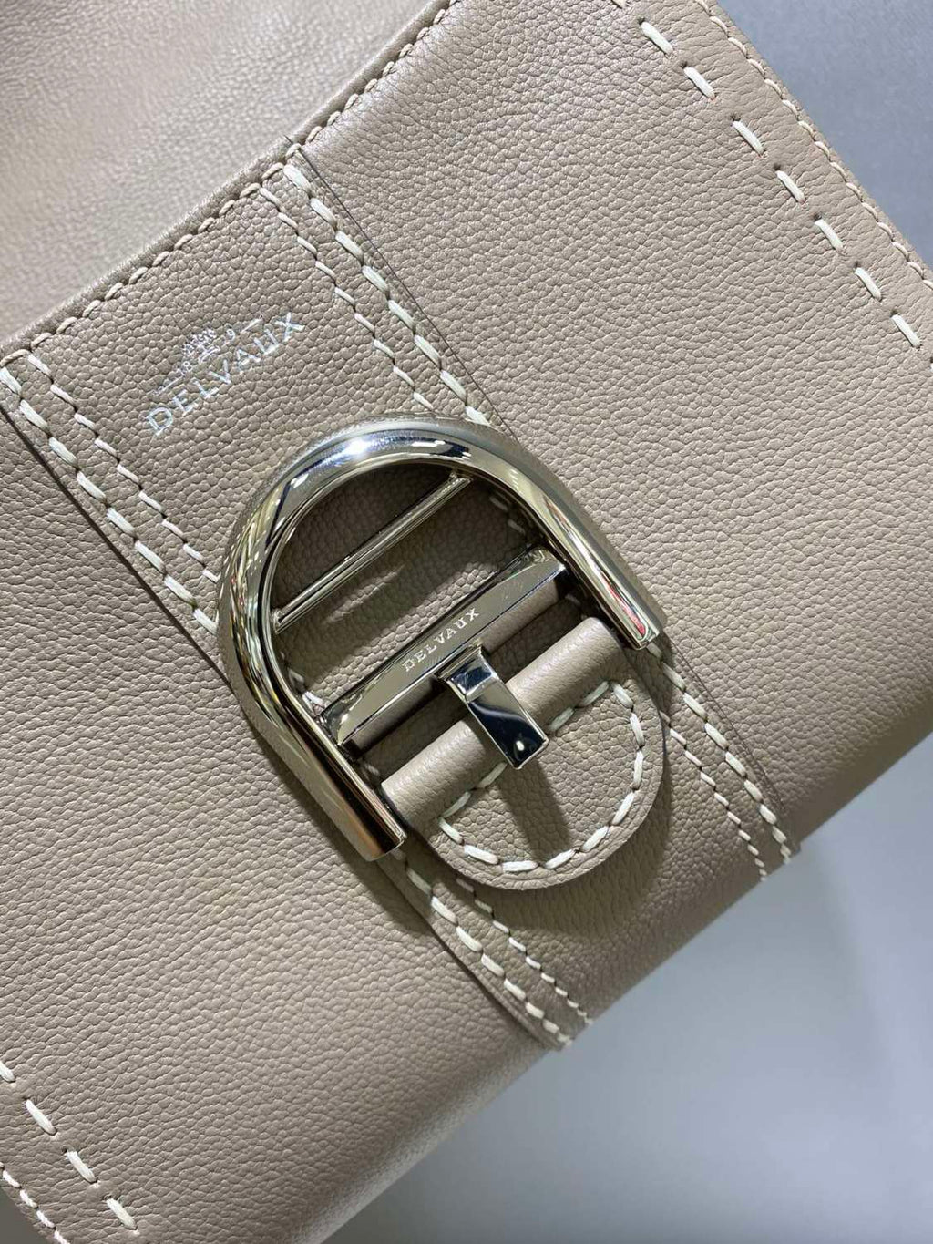 Delvaux Women's Outside Stitching Solid Color Calfskin Handheld Slanting Shoulder Bag Bag #75294