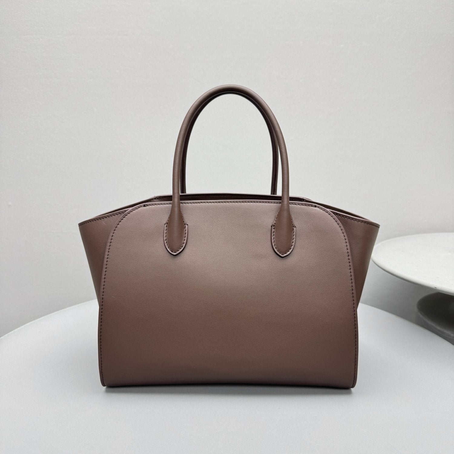 THE ROW Men's & Women's Marlo 12 Tote Bag Lychee-Patterned Shopping Tote Casual Solid-Color Plain-Weave Leather Handbag Bags W1802L72MUAS #81732