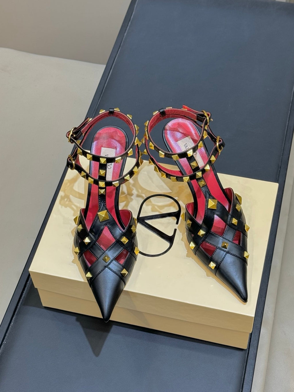 Valentino Studdy Kidskin Pumps 100mm for Woman #336910