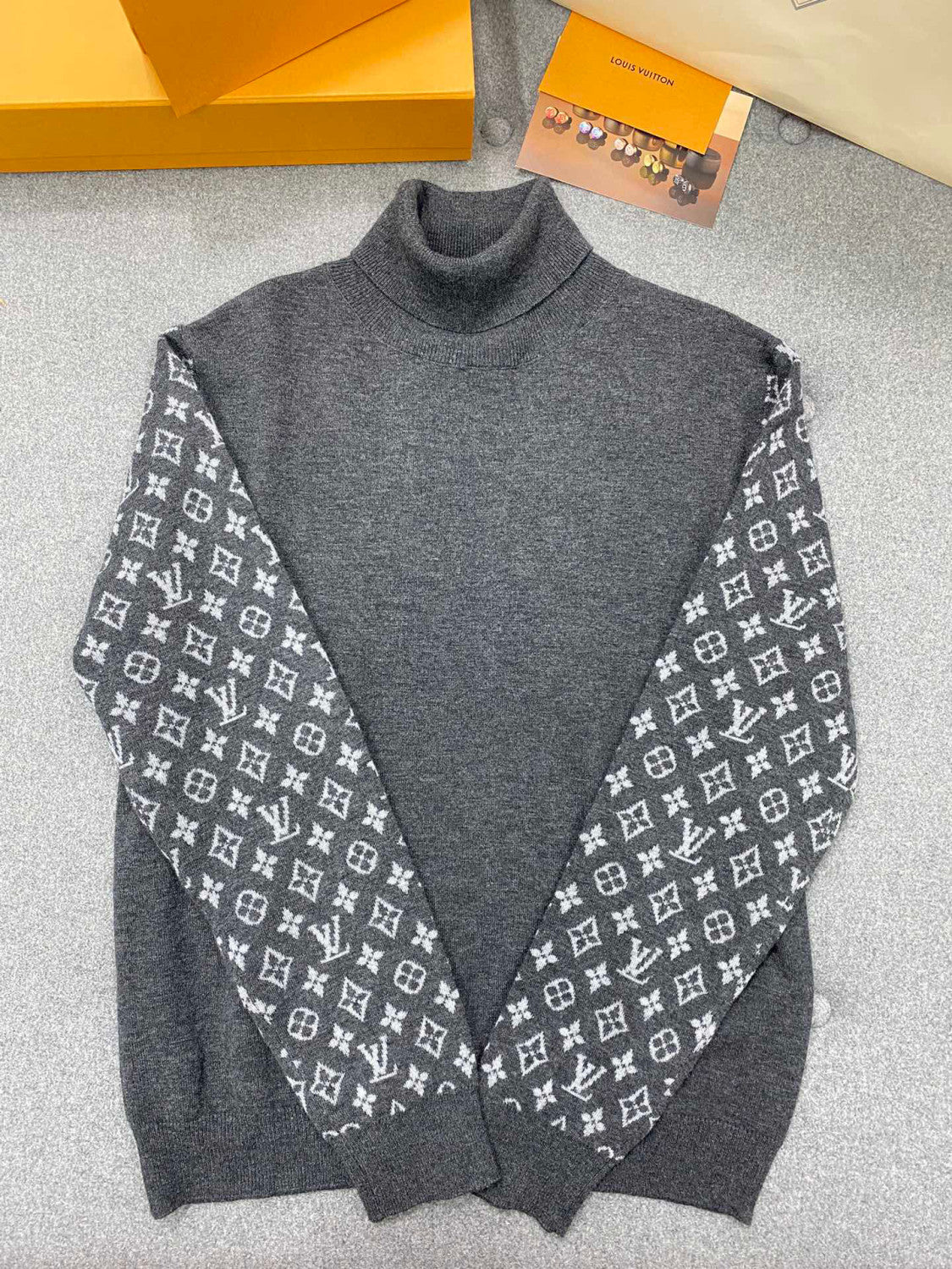 Louis Vuitton Men's Spring Dark Gray Wool Spun Cashmere Blend Turtleneck Sweater #97166
