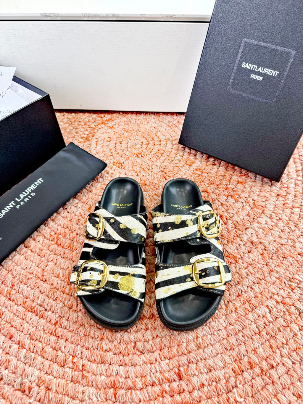 Saint Laurent Ysl Logo Beach Slippers #379498
