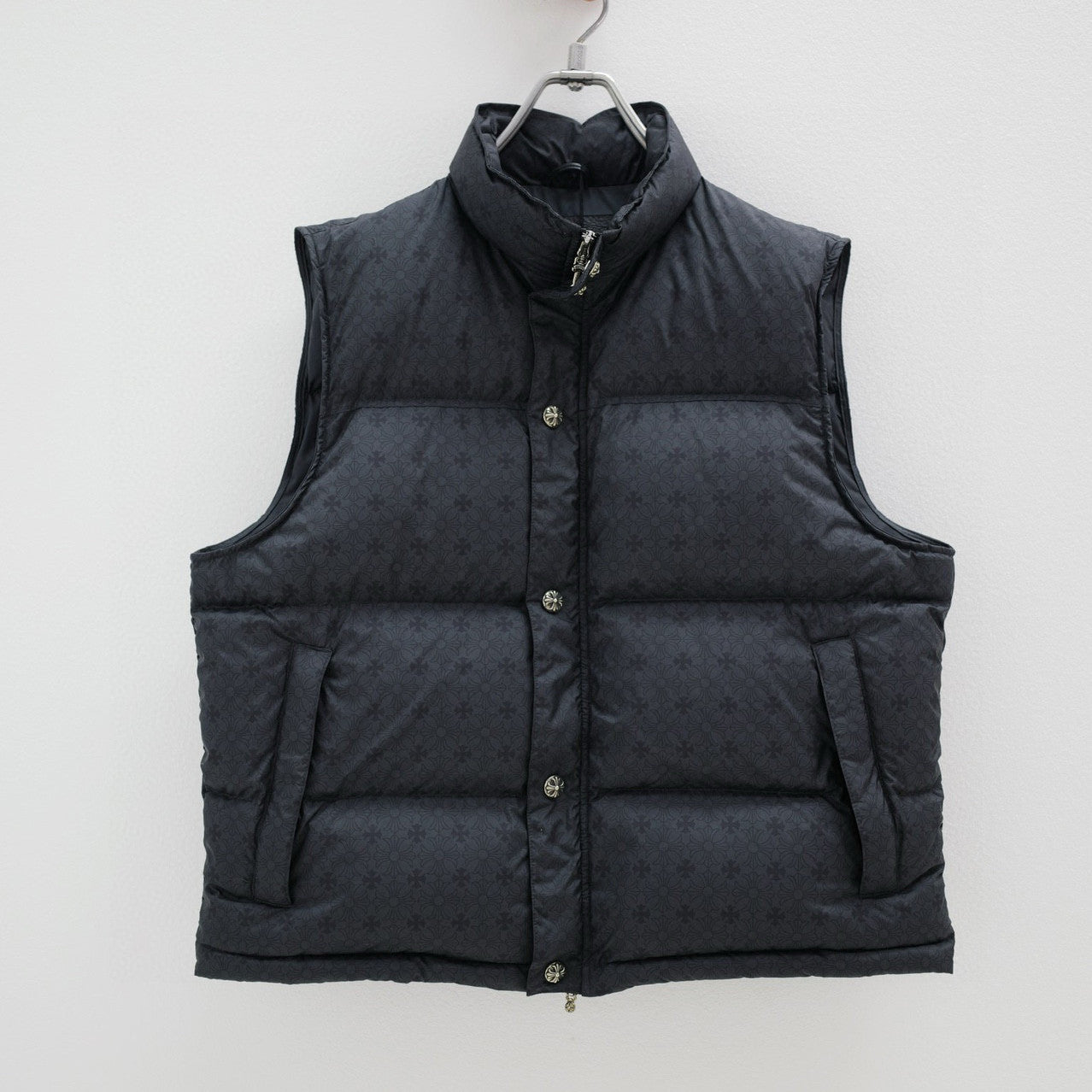Chrome Hearts Men's And Women's Fall/Winter Fashion Casual Stand Collar Zipper Single Button Hidden Pattern 925 Sterling Silver Hardware Down Sleeveless Vest #79126