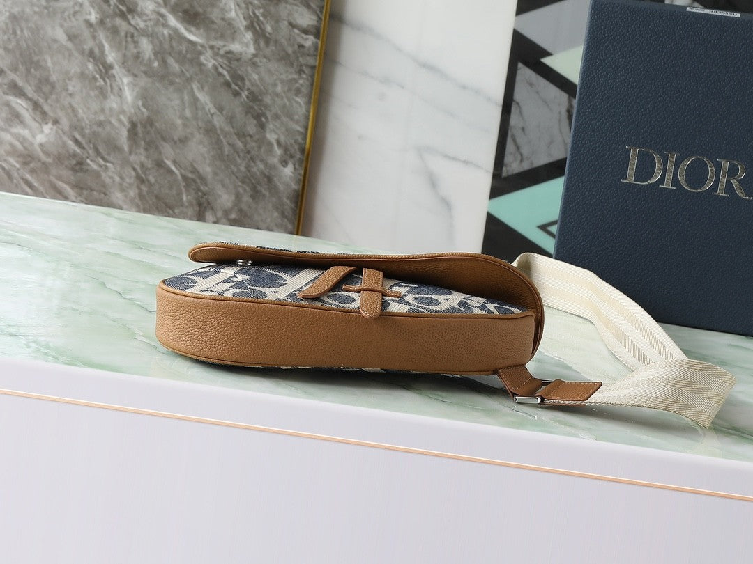Dior Saddle Bag #379284