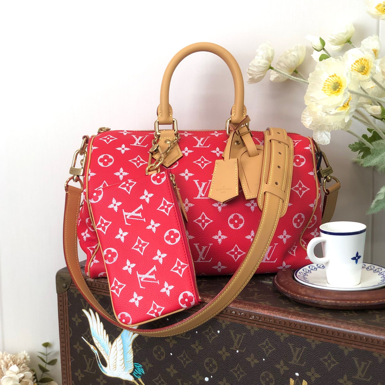 Louis Vuitton Women's Fashion Classic Red Logo Zipper Closure Leather Shoulder Bag Handbags In Small Medium And Large Sizes Crossbody Bag Bags #78658