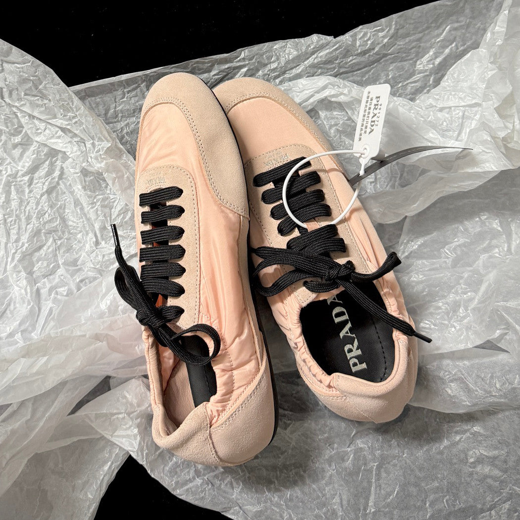 Prada Women's Solid-color Nylon Fabric And Suede Low-top Lace-up Training Shoes #77759