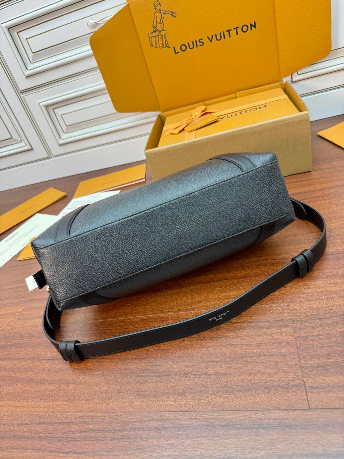 Louis Vuitton BIKER Women's Fashion Casual Metal Logo Badge Leather Adjustable Shoulder Strap Handbag Tote Bag Shoulder Bag Bags M26563 #78348