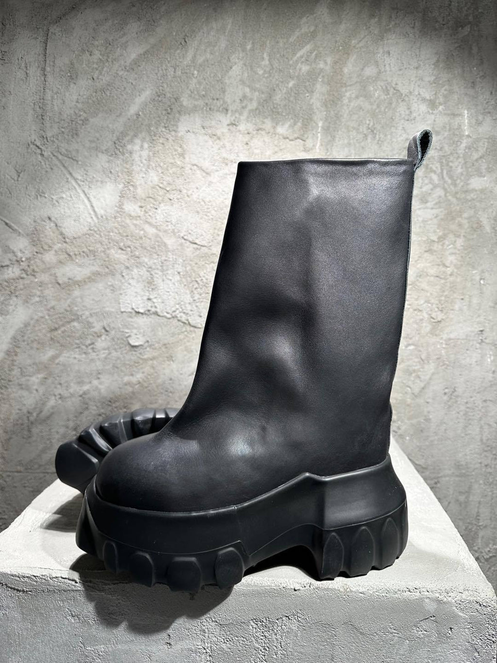 Rick Owens Men's And Women's Solid Color Thick Soled Round Toe Cowhide High Top Boots Shoes #77262