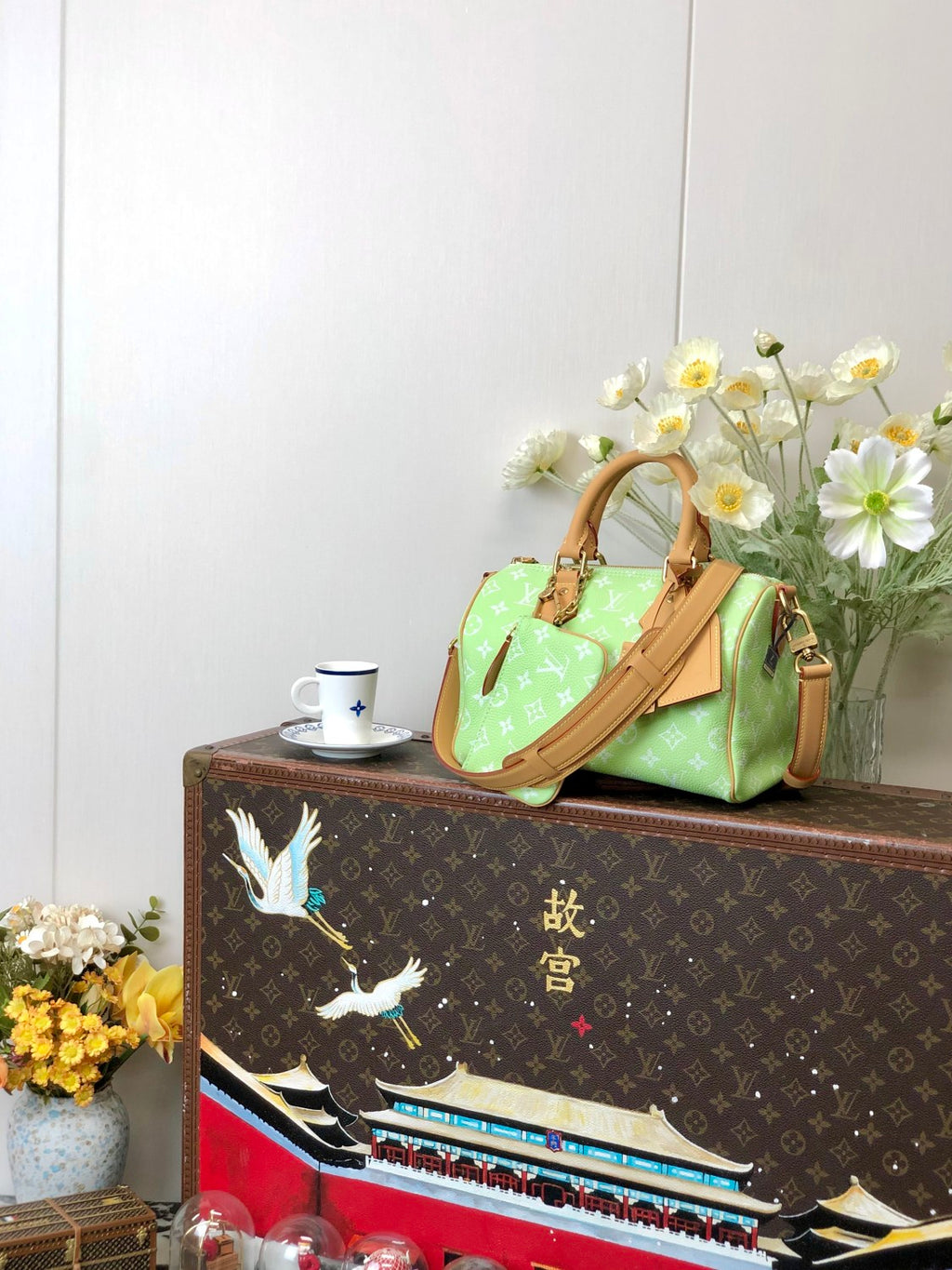 Louis Vuitton Women's Fashion Classic Avocado Green Logo Zipper Closure Leather Shoulder Bag Handbags In Small Medium And Large Sizes Crossbody Bag Bags #78663