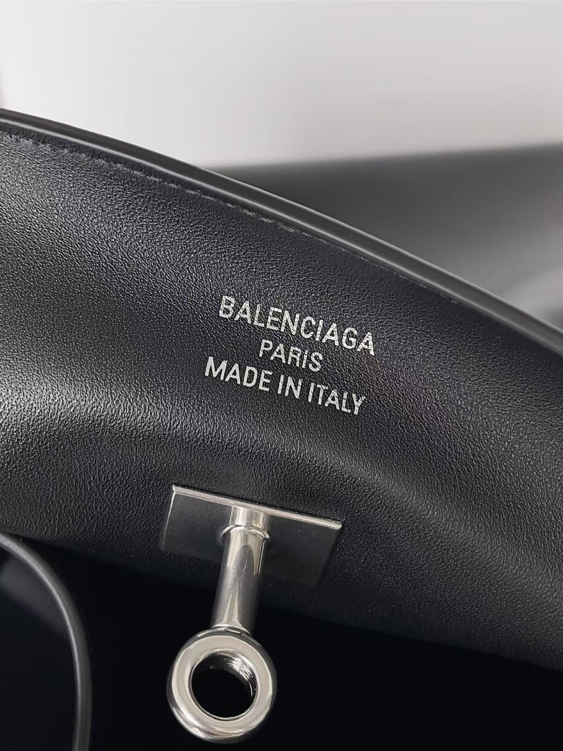 Balenciaga Women's Bel Air Collection Large Hobo Handbags Leather Solid Color Bags Bag 8057582ABAV1000 Ngvp #9931