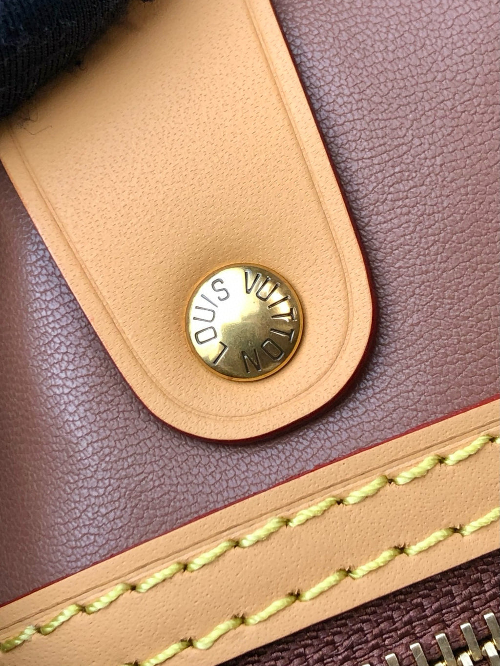 Louis Vuitton Women's Fashion Classic Lake Blue Logo Zipper Closure Leather Shoulder Bag Handbags In Small Medium And Large Sizes Crossbody Bag Bags #78664