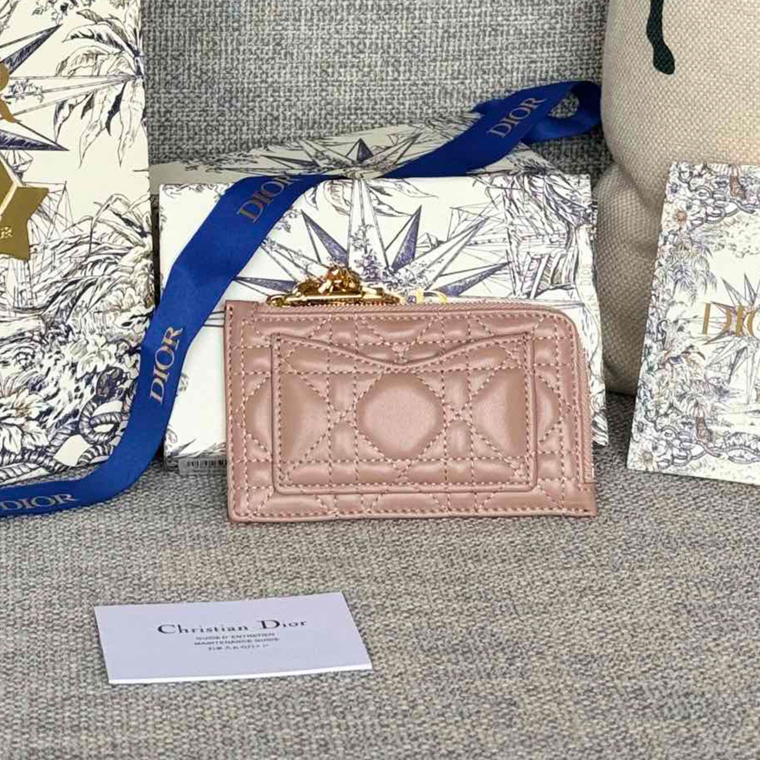 Dior Lady Dior Cosmos Zipped Card Holder Women's Fashion Temperament Logo Solid Colour Metal Decoration Card Case Card Holder Bag Bags S0965ONMJ  #81143