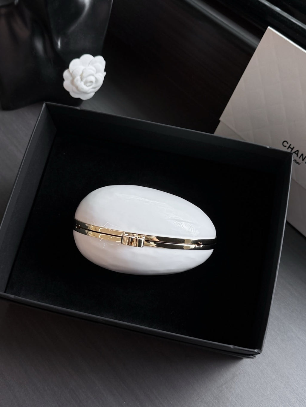 Chanel Egg Minaudiere Spring/summer 2026 Evening Bag Oval Design With A Metal Chain Shoulder Strap Combining Practicality And Style Bag Bags AS6271 #197463
